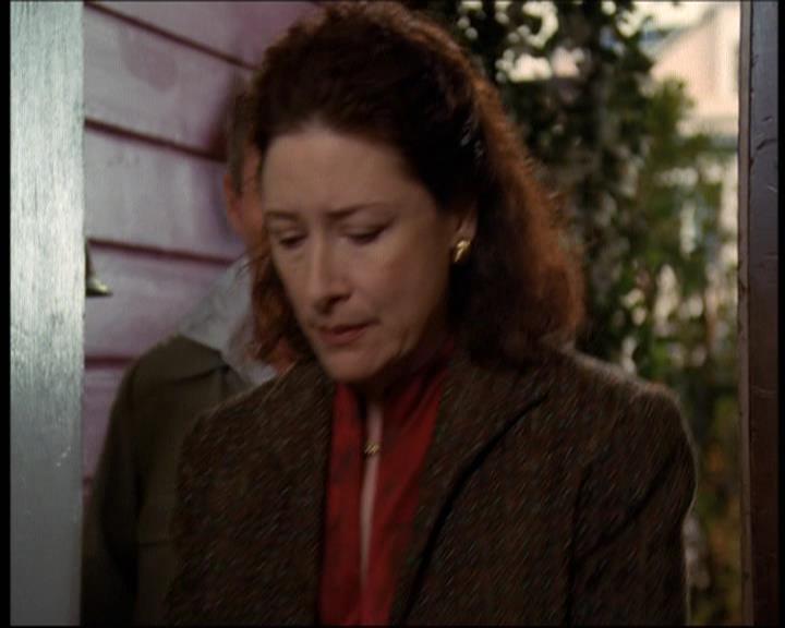 Charmed-Online-dot-net_605LovesAWitch1989.jpg Charmed-Online-dot-net_605LovesAWitch1989.jpg