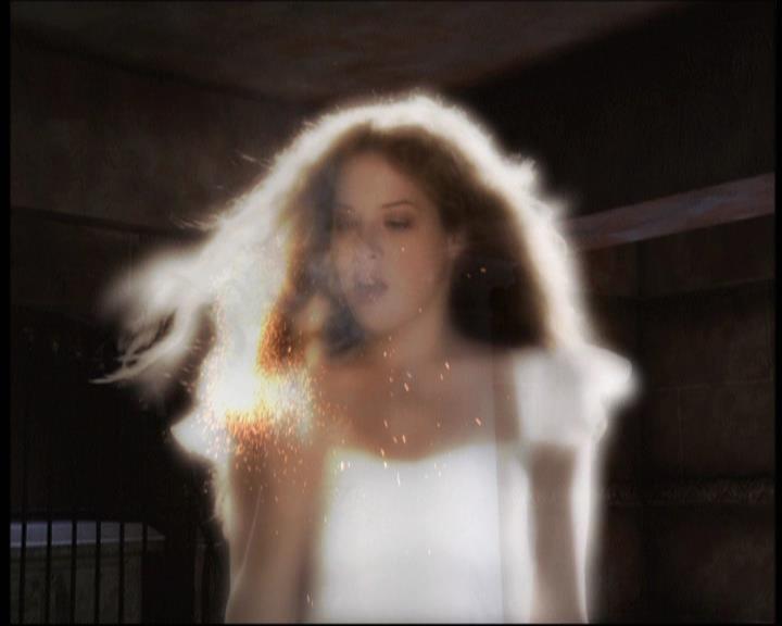 Charmed-Online-dot-net_605LovesAWitch2016.jpg Charmed-Online-dot-net_605LovesAWitch2016.jpg