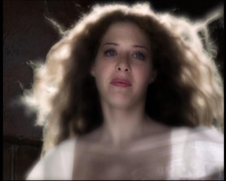 Charmed-Online-dot-net_605LovesAWitch2052.jpg Charmed-Online-dot-net_605LovesAWitch2052.jpg