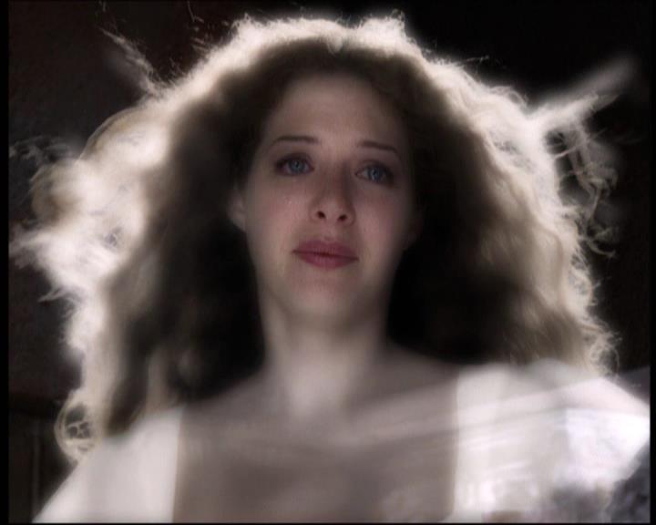 Charmed-Online-dot-net_605LovesAWitch2065.jpg Charmed-Online-dot-net_605LovesAWitch2065.jpg