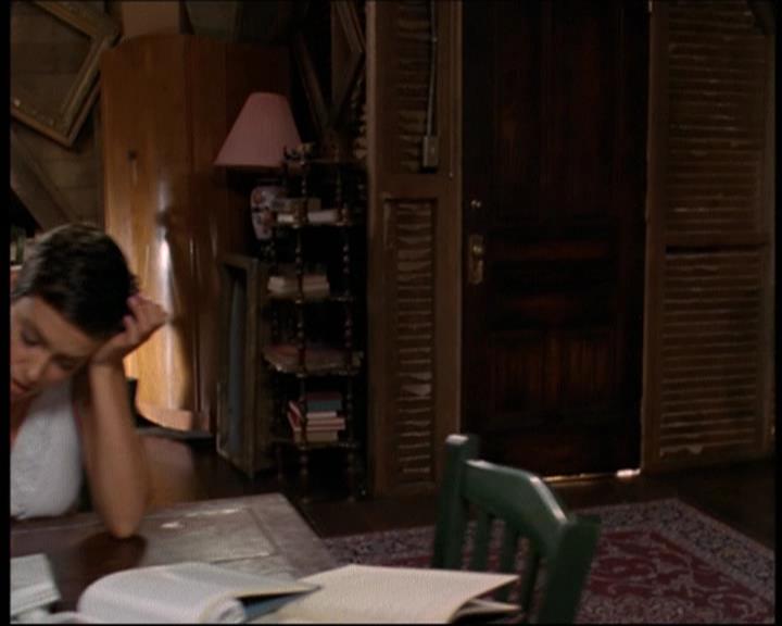 Charmed-Online-dot-net_605LovesAWitch2119.jpg Charmed-Online-dot-net_605LovesAWitch2119.jpg