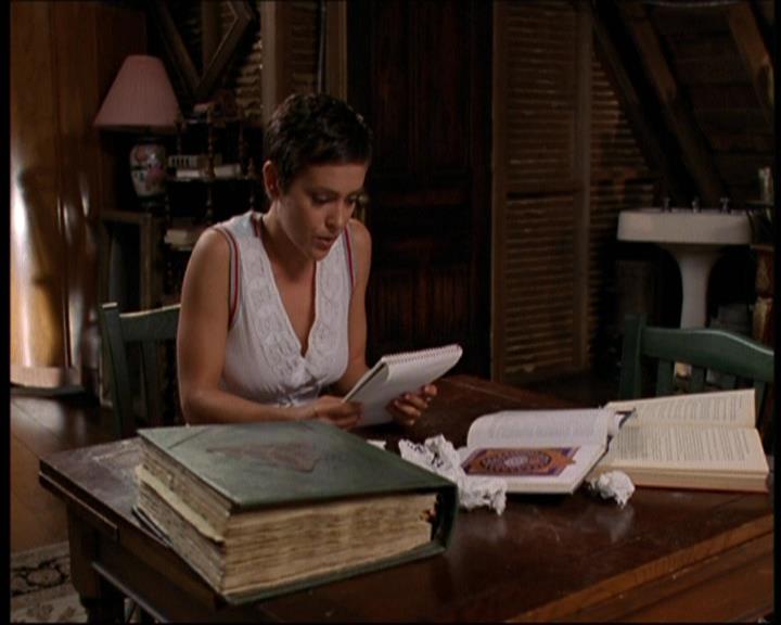 Charmed-Online-dot-net_605LovesAWitch2128.jpg Charmed-Online-dot-net_605LovesAWitch2128.jpg