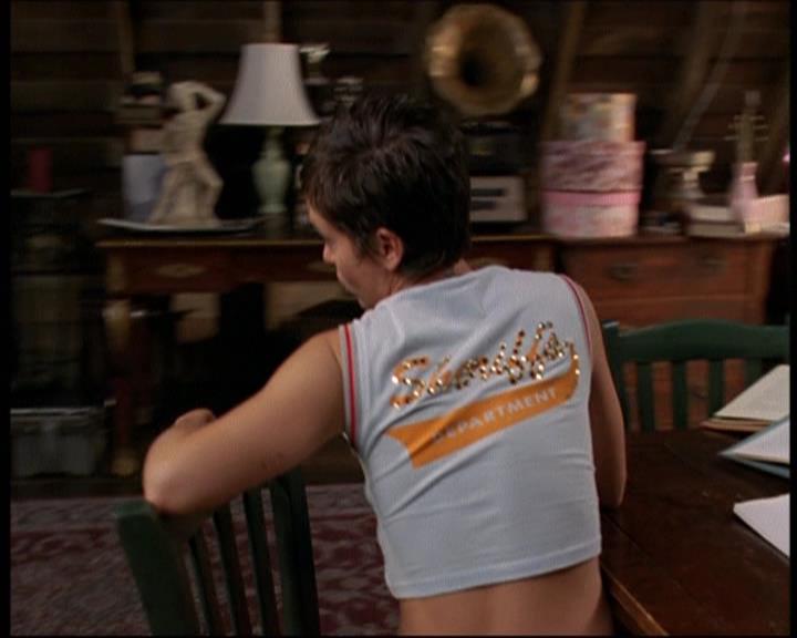 Charmed-Online-dot-net_605LovesAWitch2135.jpg Charmed-Online-dot-net_605LovesAWitch2135.jpg