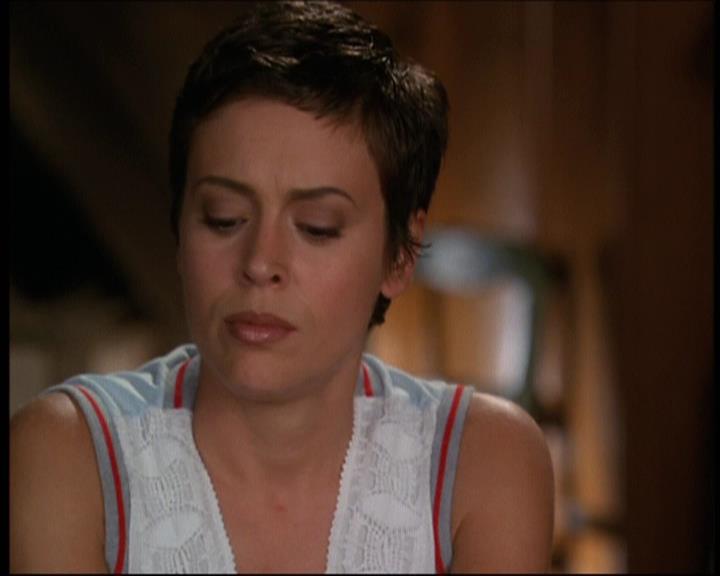 Charmed-Online-dot-net_605LovesAWitch2181.jpg