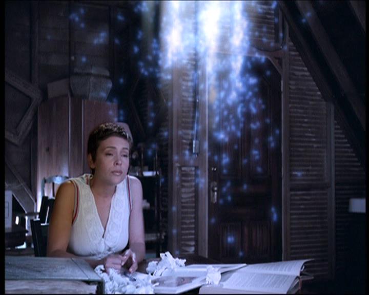 Charmed-Online-dot-net_605LovesAWitch2190.jpg Charmed-Online-dot-net_605LovesAWitch2190.jpg