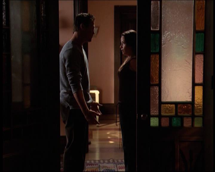 Charmed-Online-dot-net_605LovesAWitch2270.jpg Charmed-Online-dot-net_605LovesAWitch2270.jpg