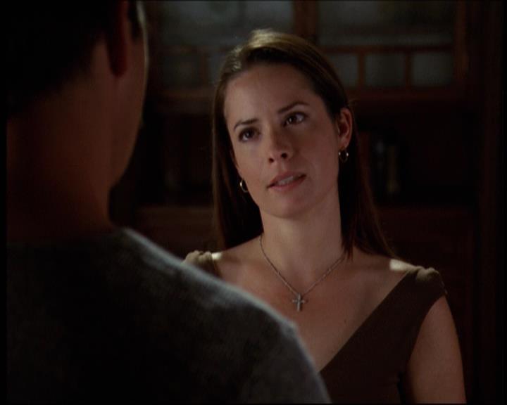 Charmed-Online-dot-net_605LovesAWitch2280.jpg Charmed-Online-dot-net_605LovesAWitch2280.jpg