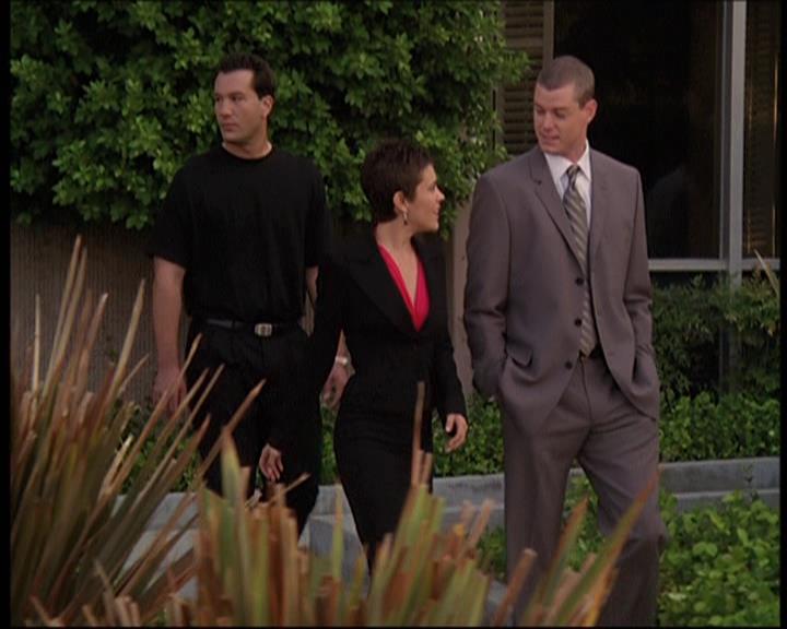 Charmed-Online-dot-net_606MyThreeWitches1002.jpg Charmed-Online-dot-net_606MyThreeWitches1002.jpg