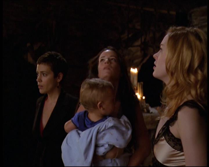 Charmed-Online-dot-net_606MyThreeWitches2058.jpg Charmed-Online-dot-net_606MyThreeWitches2058.jpg