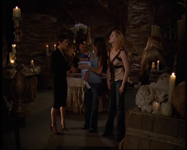 Charmed-Online-dot-net_606MyThreeWitches2062.jpg Charmed-Online-dot-net_606MyThreeWitches2062.jpg