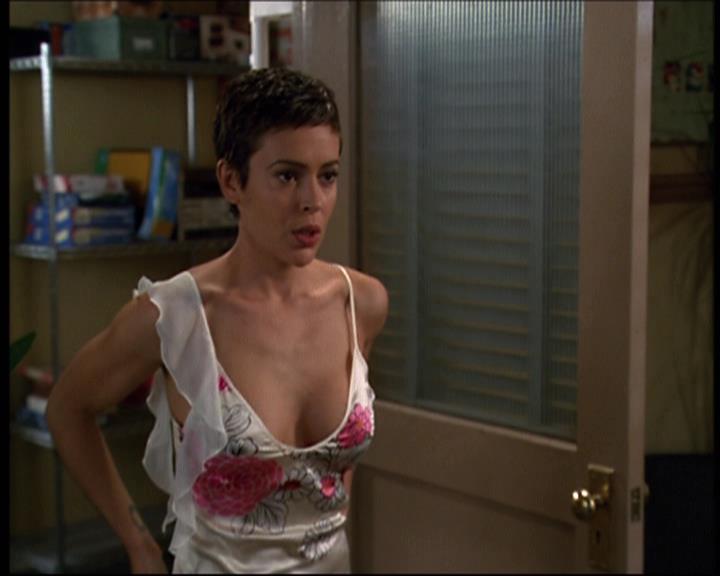 Charmed-Online-dot-net_606MyThreeWitches2260.jpg Charmed-Online-dot-net_606MyThreeWitches2260.jpg