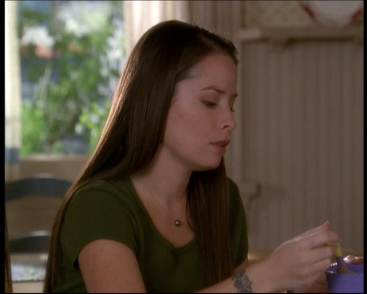 Charmed-Online-dot-net_607SoulSurvivor0243.jpg Charmed-Online-dot-net_607SoulSurvivor0243.jpg