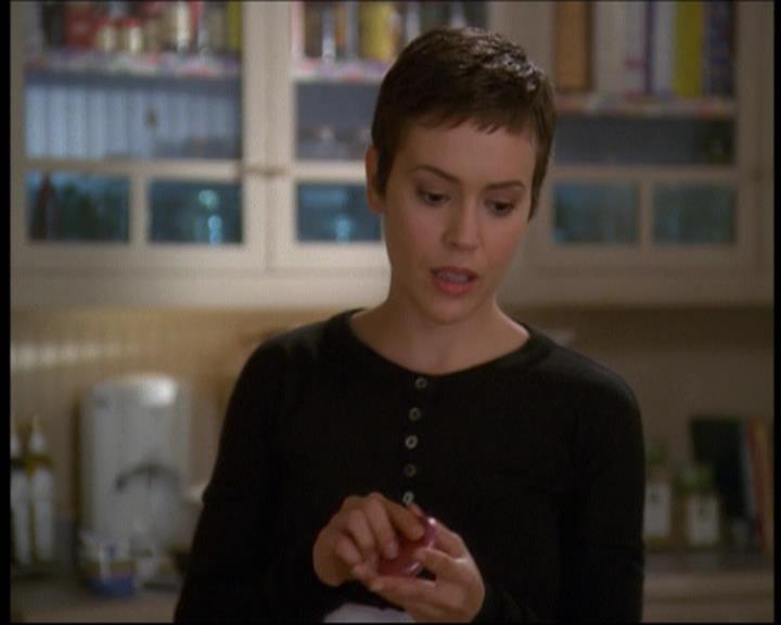 Charmed-Online-dot-net_607SoulSurvivor0246.jpg Charmed-Online-dot-net_607SoulSurvivor0246.jpg