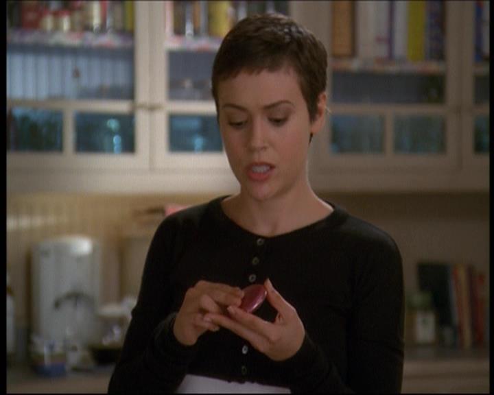 Charmed-Online-dot-net_607SoulSurvivor0248.jpg Charmed-Online-dot-net_607SoulSurvivor0248.jpg