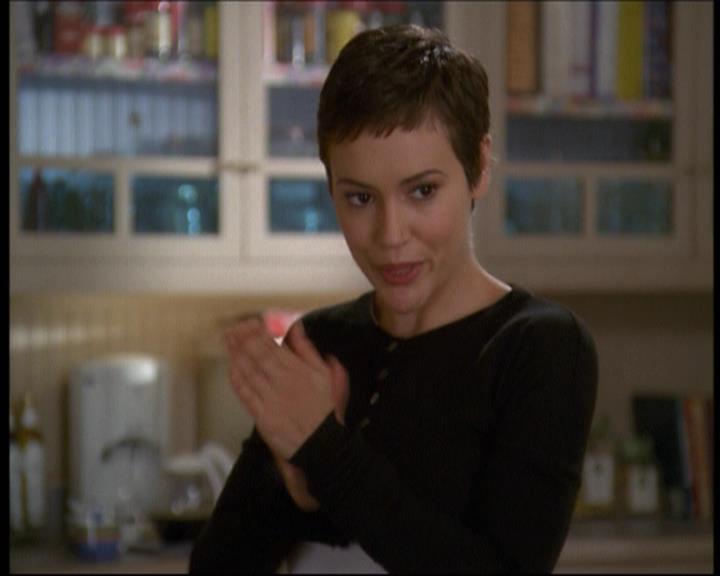 Charmed-Online-dot-net_607SoulSurvivor0266.jpg Charmed-Online-dot-net_607SoulSurvivor0266.jpg