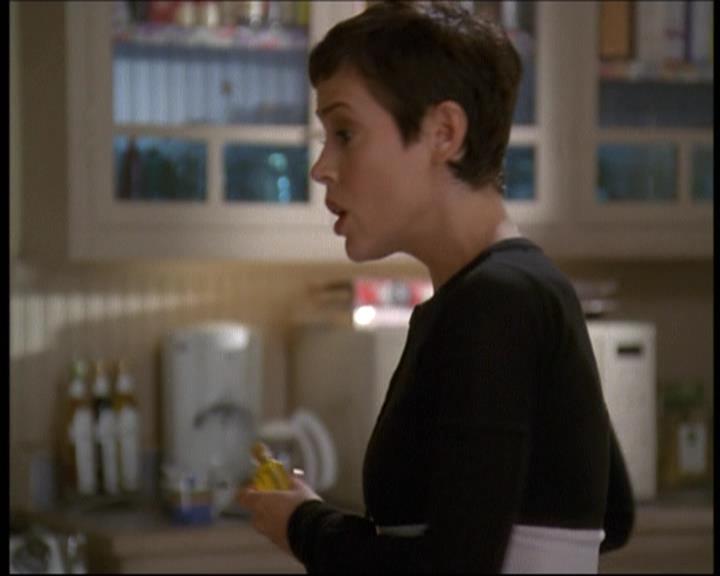 Charmed-Online-dot-net_607SoulSurvivor0296.jpg Charmed-Online-dot-net_607SoulSurvivor0296.jpg