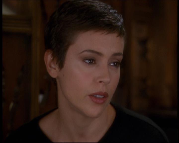 Charmed-Online-dot-net_607SoulSurvivor0376.jpg Charmed-Online-dot-net_607SoulSurvivor0376.jpg