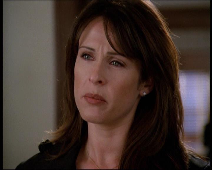 Charmed-Online-dot-net_607SoulSurvivor0550.jpg Charmed-Online-dot-net_607SoulSurvivor0550.jpg