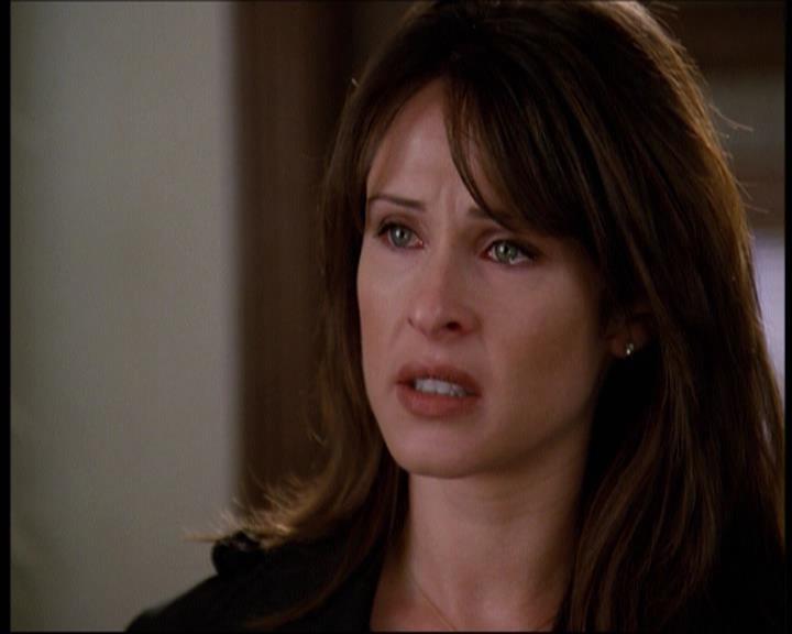 Charmed-Online-dot-net_607SoulSurvivor0601.jpg Charmed-Online-dot-net_607SoulSurvivor0601.jpg