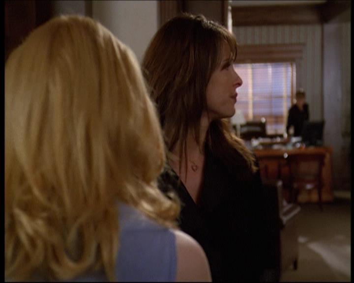 Charmed-Online-dot-net_607SoulSurvivor0610.jpg Charmed-Online-dot-net_607SoulSurvivor0610.jpg