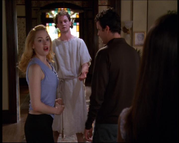 Charmed-Online-dot-net_607SoulSurvivor1007.jpg Charmed-Online-dot-net_607SoulSurvivor1007.jpg