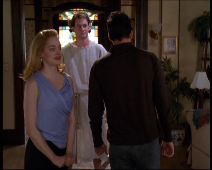 Charmed-Online-dot-net_607SoulSurvivor1020.jpg Charmed-Online-dot-net_607SoulSurvivor1020.jpg