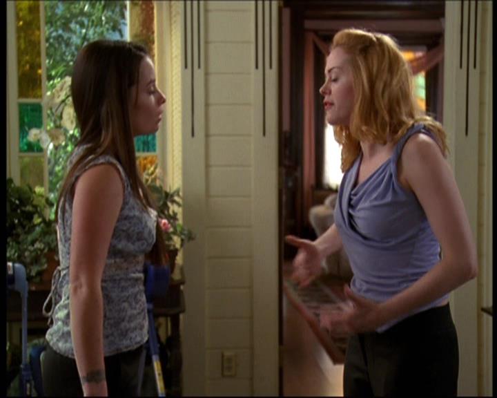 Charmed-Online-dot-net_607SoulSurvivor1073.jpg Charmed-Online-dot-net_607SoulSurvivor1073.jpg