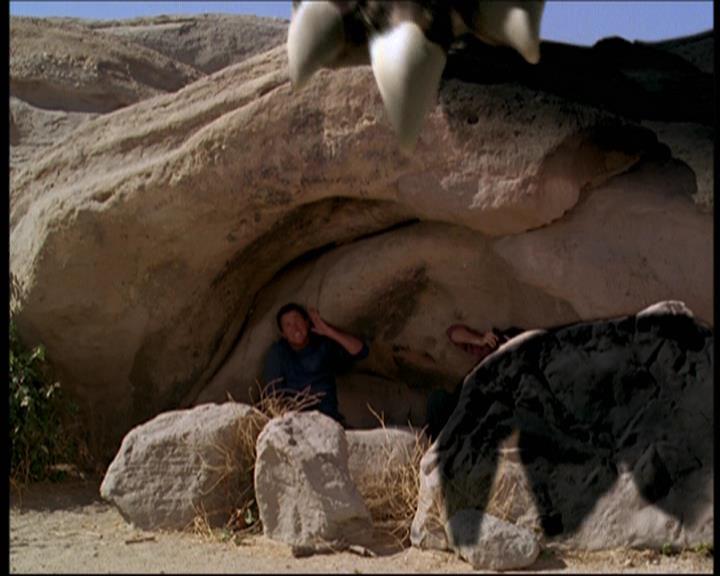 Charmed-Online-dot-net_607SoulSurvivor1163.jpg Charmed-Online-dot-net_607SoulSurvivor1163.jpg