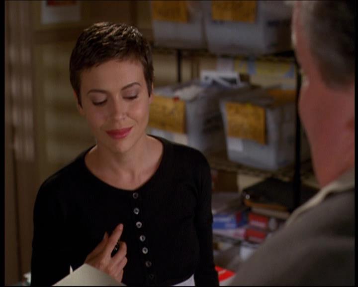 Charmed-Online-dot-net_607SoulSurvivor1315.jpg Charmed-Online-dot-net_607SoulSurvivor1315.jpg