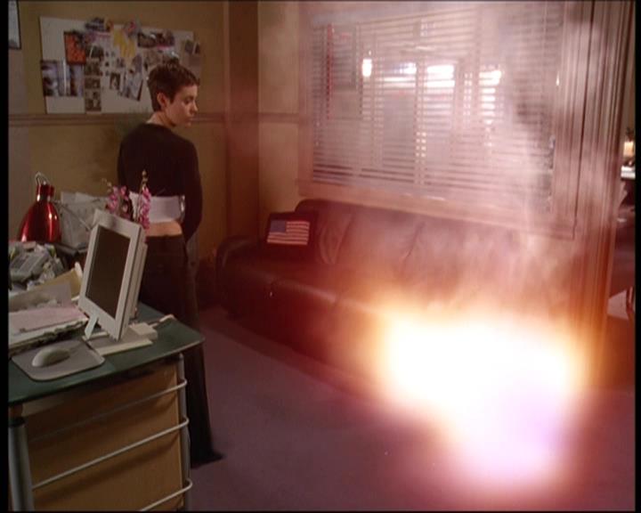 Charmed-Online-dot-net_607SoulSurvivor1317.jpg Charmed-Online-dot-net_607SoulSurvivor1317.jpg