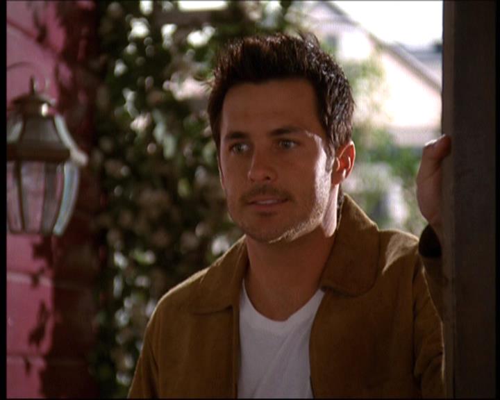 Charmed-Online-dot-net_607SoulSurvivor1339.jpg Charmed-Online-dot-net_607SoulSurvivor1339.jpg