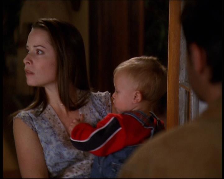 Charmed-Online-dot-net_607SoulSurvivor1371.jpg Charmed-Online-dot-net_607SoulSurvivor1371.jpg