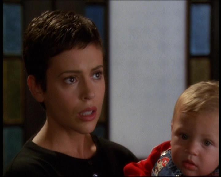 Charmed-Online-dot-net_607SoulSurvivor1975.jpg Charmed-Online-dot-net_607SoulSurvivor1975.jpg