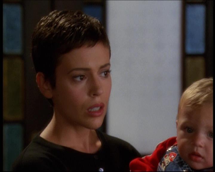 Charmed-Online-dot-net_607SoulSurvivor1976.jpg Charmed-Online-dot-net_607SoulSurvivor1976.jpg