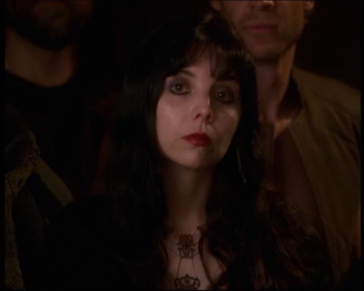 Charmed-Online-dot-net_607SoulSurvivor1983.jpg Charmed-Online-dot-net_607SoulSurvivor1983.jpg