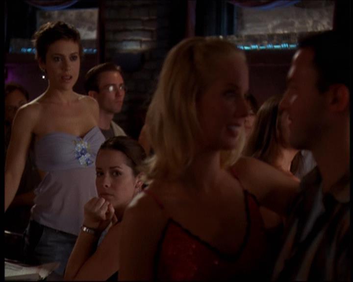 Charmed-Online-dot-net_607SoulSurvivor2137.jpg Charmed-Online-dot-net_607SoulSurvivor2137.jpg