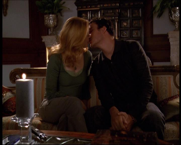 Charmed-Online-dot-net_607SoulSurvivor2319.jpg Charmed-Online-dot-net_607SoulSurvivor2319.jpg