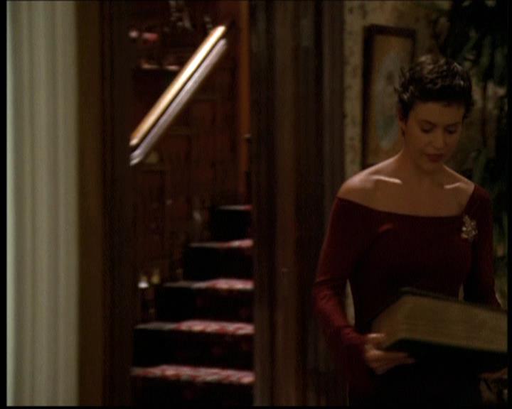 Charmed-Online-dot-net_608SwordAndTheCity0445.jpg Charmed-Online-dot-net_608SwordAndTheCity0445.jpg