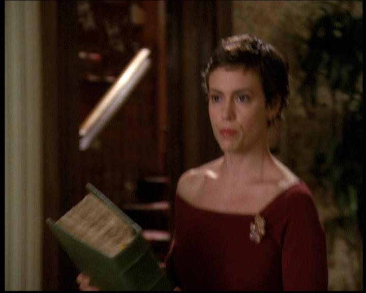 Charmed-Online-dot-net_608SwordAndTheCity0446.jpg Charmed-Online-dot-net_608SwordAndTheCity0446.jpg