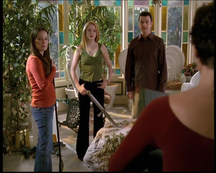 Charmed-Online-dot-net_608SwordAndTheCity0450.jpg Charmed-Online-dot-net_608SwordAndTheCity0450.jpg