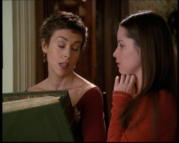 Charmed-Online-dot-net_608SwordAndTheCity0501.jpg Charmed-Online-dot-net_608SwordAndTheCity0501.jpg