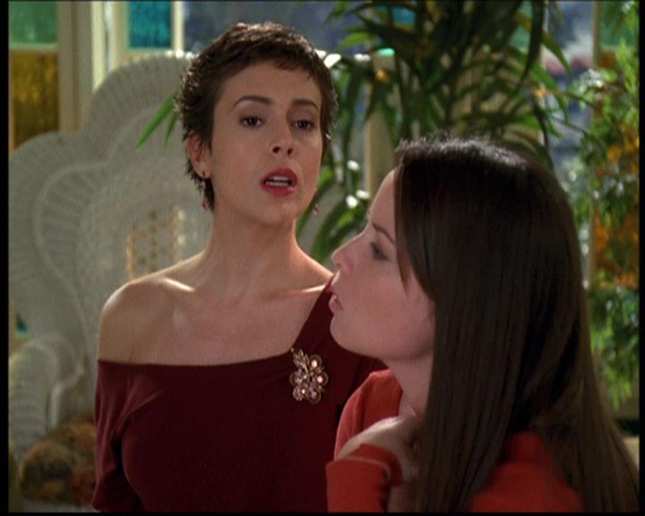 Charmed-Online-dot-net_608SwordAndTheCity0540.jpg Charmed-Online-dot-net_608SwordAndTheCity0540.jpg