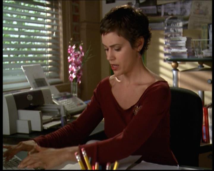 Charmed-Online-dot-net_608SwordAndTheCity0921.jpg