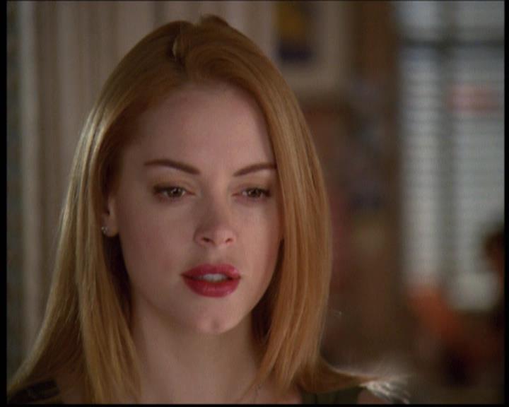 Charmed-Online-dot-net_608SwordAndTheCity0973.jpg Charmed-Online-dot-net_608SwordAndTheCity0973.jpg