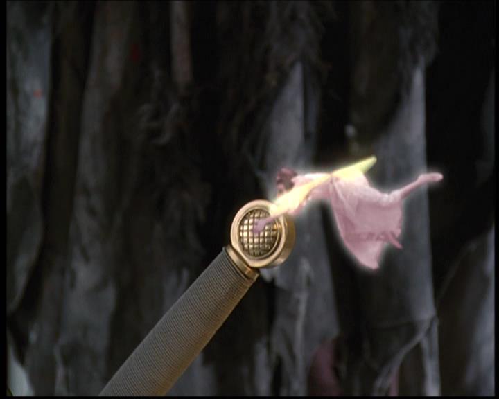 Charmed-Online-dot-net_608SwordAndTheCity0995.jpg Charmed-Online-dot-net_608SwordAndTheCity0995.jpg