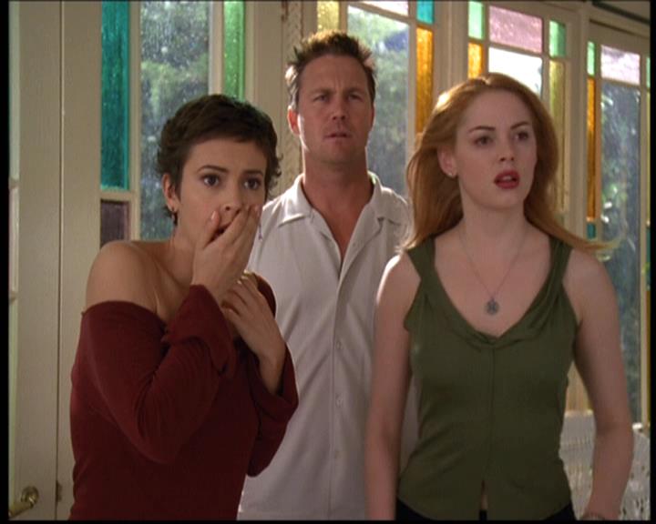 Charmed-Online-dot-net_608SwordAndTheCity1052.jpg