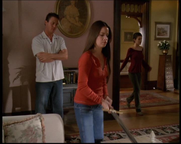 Charmed-Online-dot-net_608SwordAndTheCity1089.jpg Charmed-Online-dot-net_608SwordAndTheCity1089.jpg