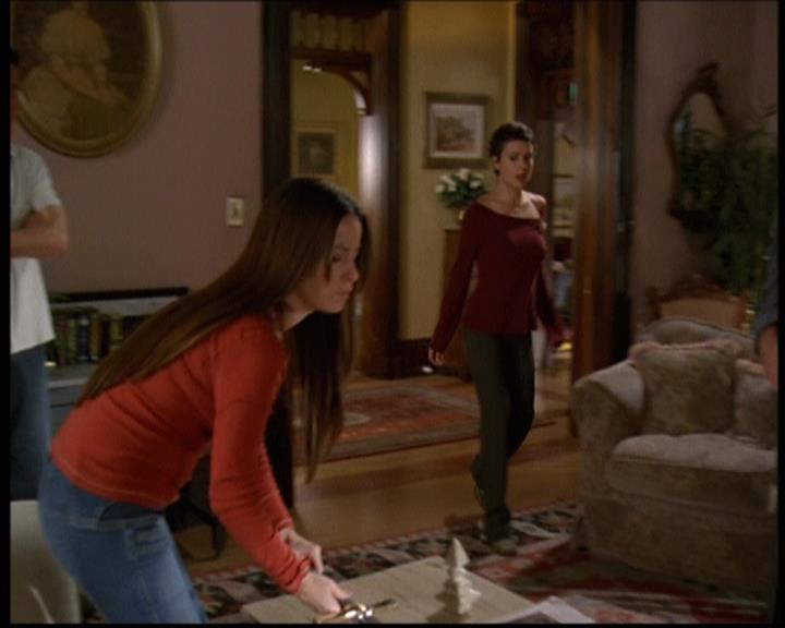 Charmed-Online-dot-net_608SwordAndTheCity1090.jpg Charmed-Online-dot-net_608SwordAndTheCity1090.jpg