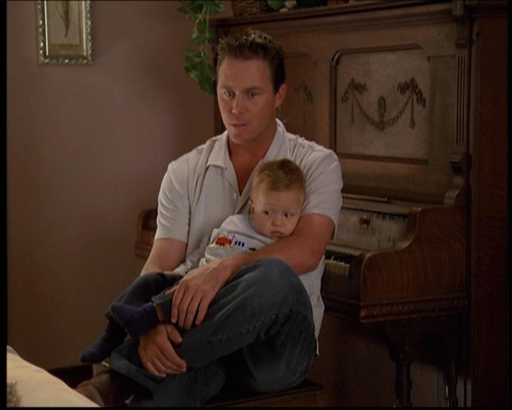 Charmed-Online-dot-net_608SwordAndTheCity1196.jpg Charmed-Online-dot-net_608SwordAndTheCity1196.jpg