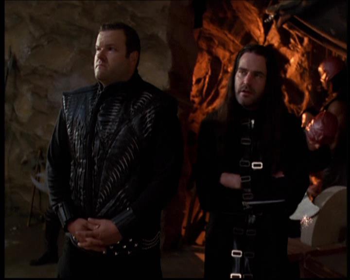 Charmed-Online-dot-net_608SwordAndTheCity1242.jpg Charmed-Online-dot-net_608SwordAndTheCity1242.jpg